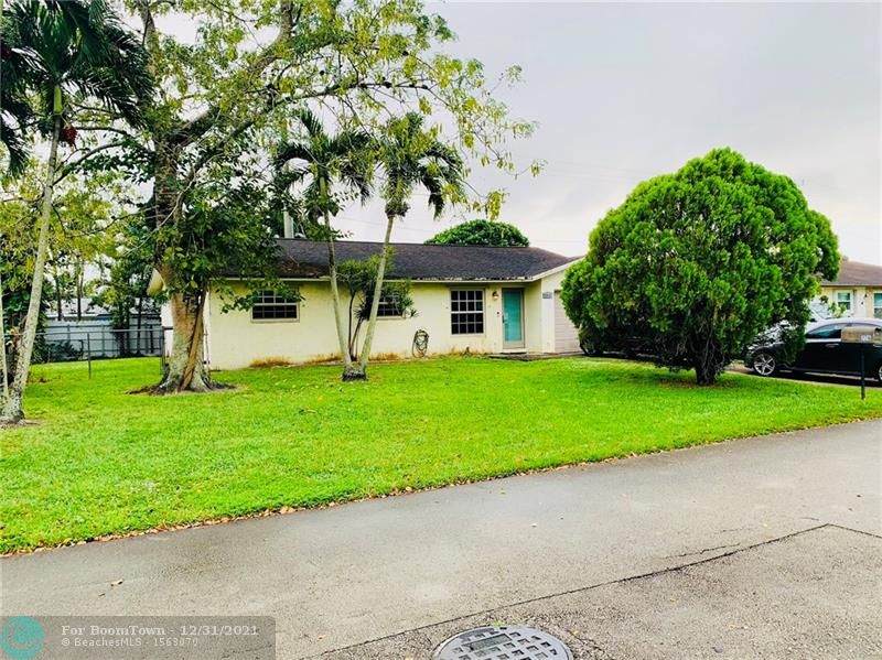 2716 46th Pl - Photo 1