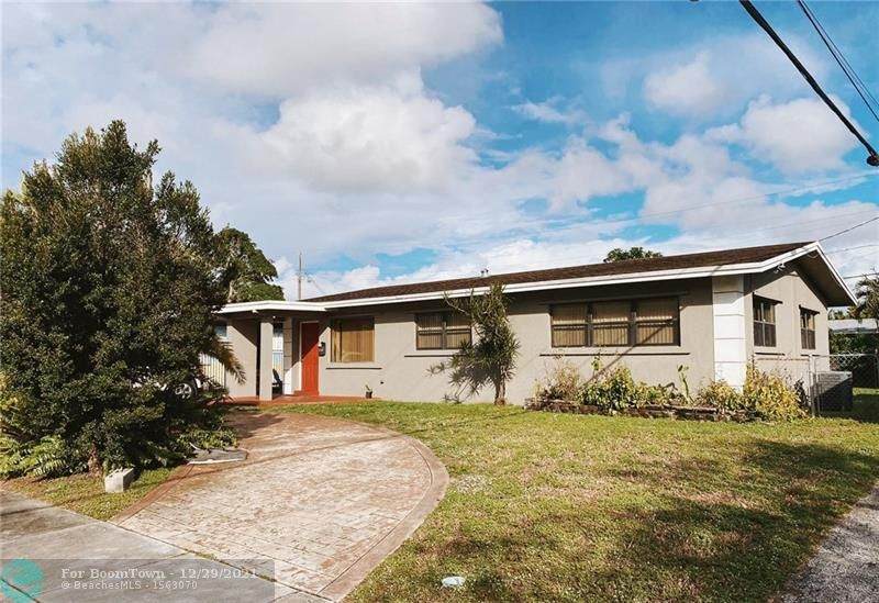 430 Sw 30Th Terrace - Photo 1