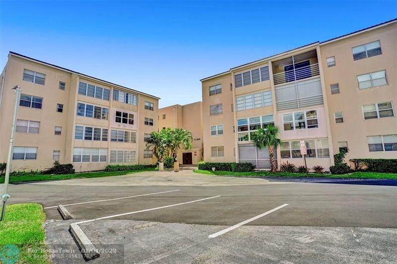2800 Somerset Dr - Photo 1