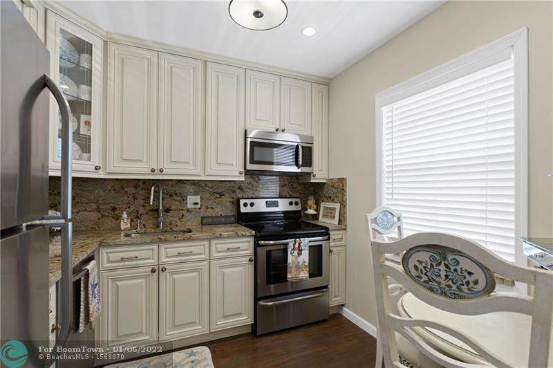 7705 5th Ct - Photo 1