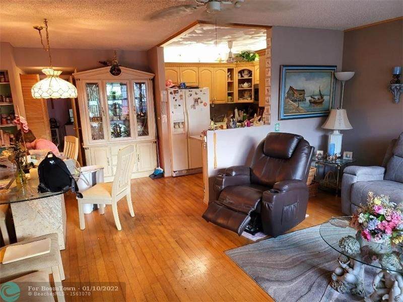 172 Newport K - Photo 1