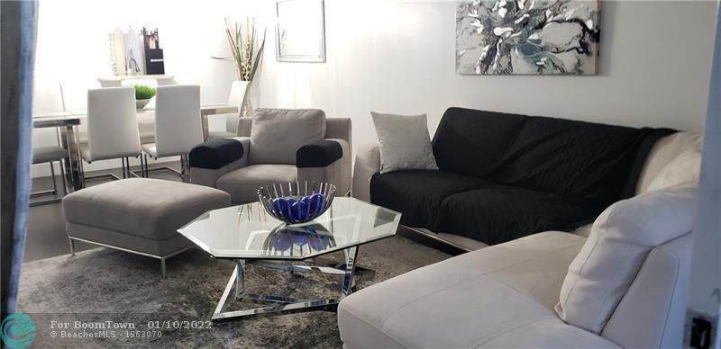 301 14th Ave - Photo 1