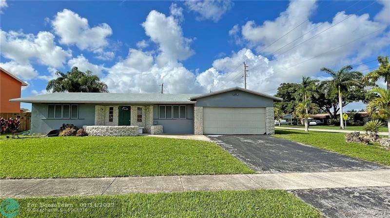 4490 8th St - Photo 1