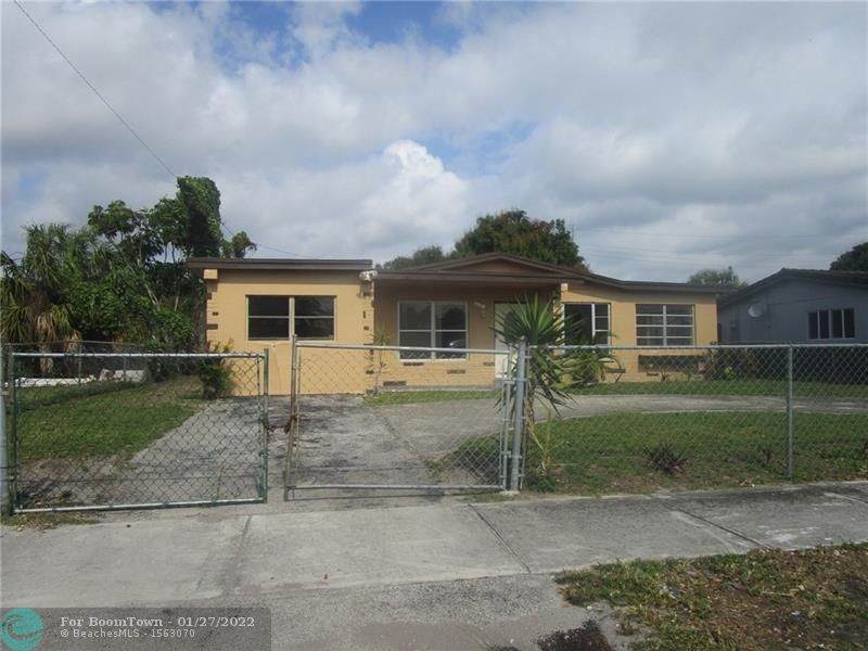 3281 15 St - Photo 1