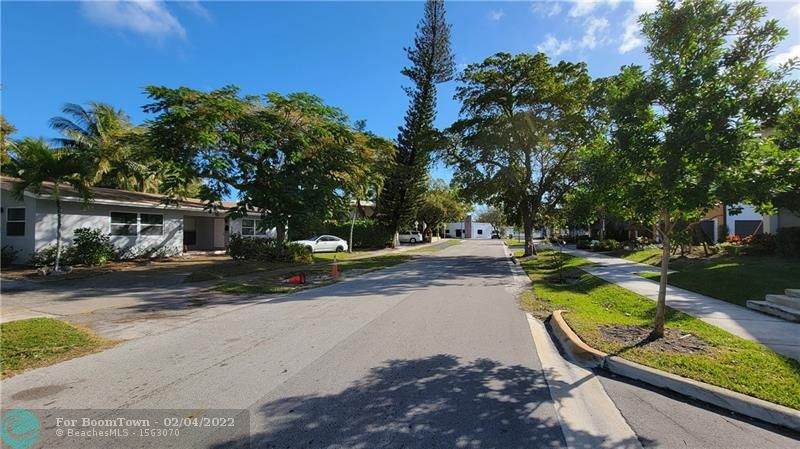 609-611 14th Ct - Photo 1