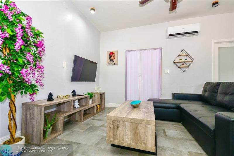 824 4 Street - Photo 1