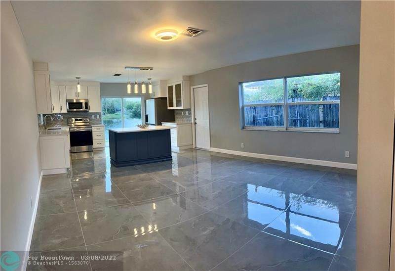 7506 7th Ct - Photo 1