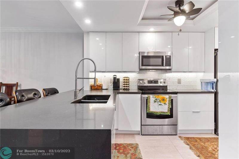 2731 14th Street Cswy - Photo 1