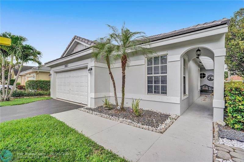 2823 Lake Park Cir E - Photo 1