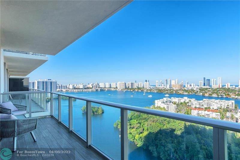 16385 Biscayne Blvd - Photo 1