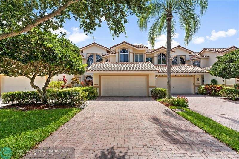 556 Palm Aire Dr - Photo 1