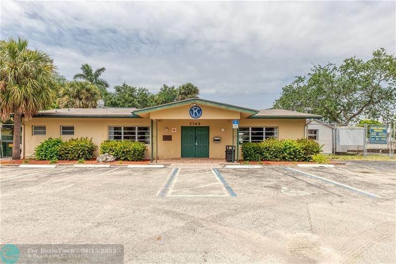 2749 14th Ave - Photo 1