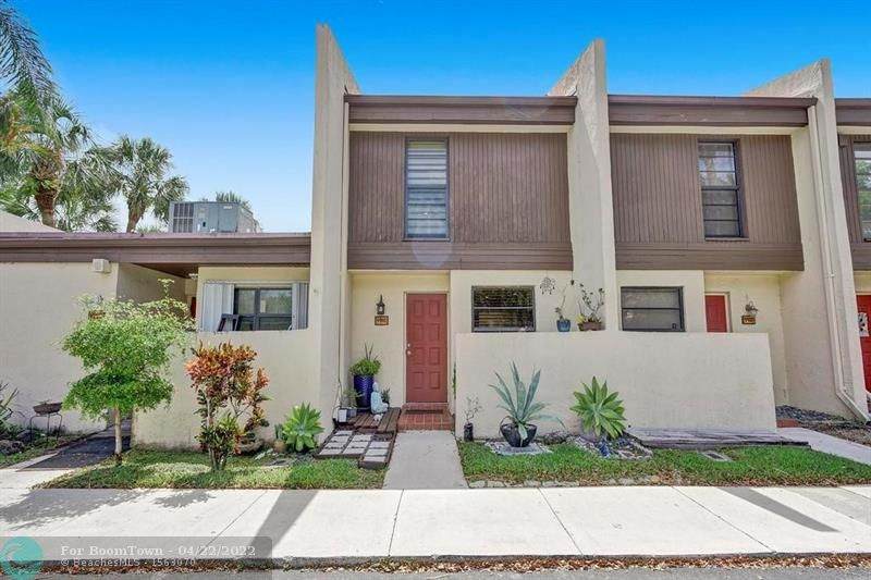 9910 13th Ct - Photo 1