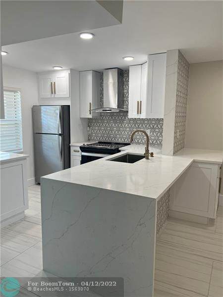 7605 4th Pl - Photo 1