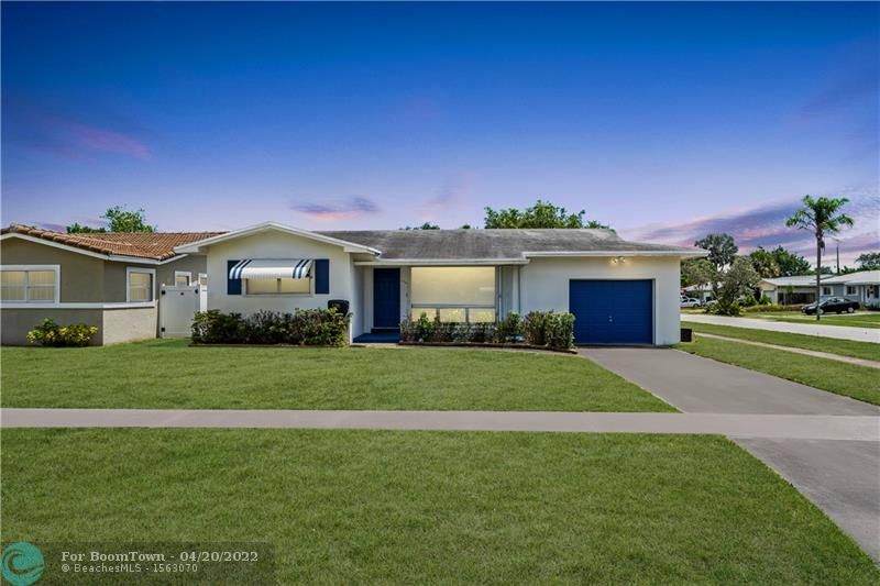 1701 44th Ave - Photo 1