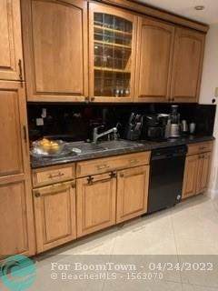6188 Pine Tree Ln - Photo 1