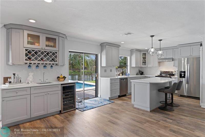 9090 11th Ct - Photo 1