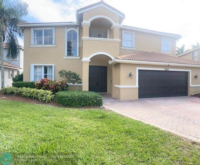 5878 Bay Hill Cir - Photo 1