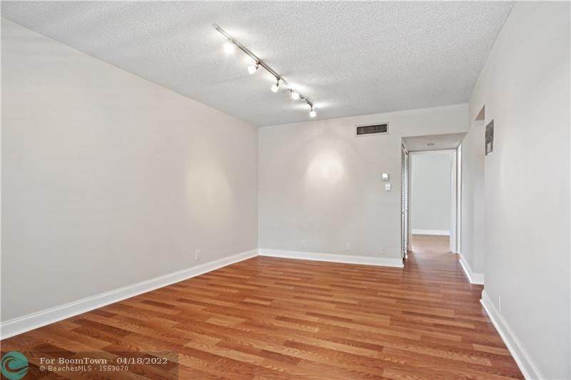 1470 Dixie Hwy - Photo 1