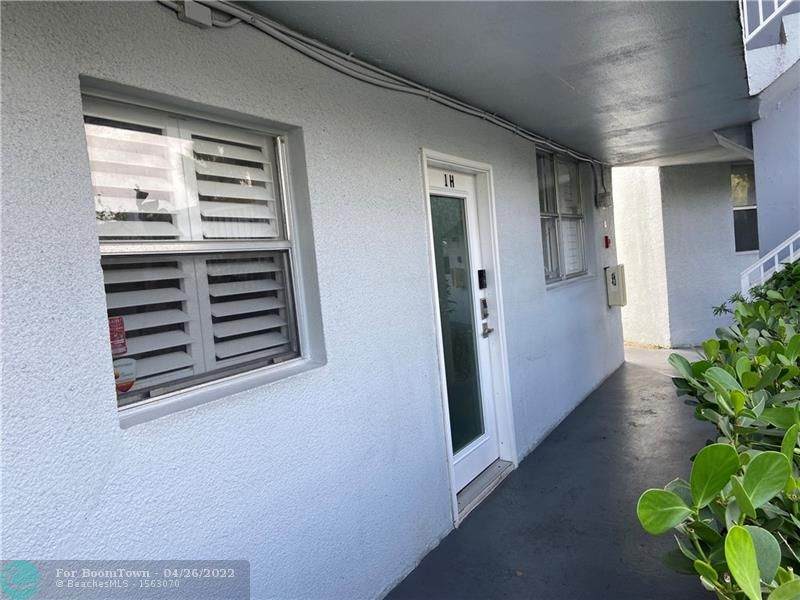117 Royal Park Dr - Photo 1