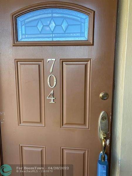 610 12th Ave - Photo 1