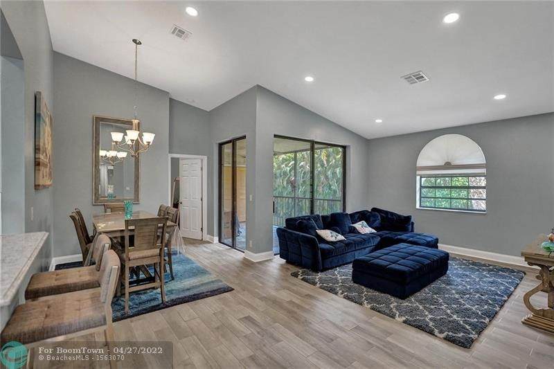 5438 Verona Dr - Photo 1