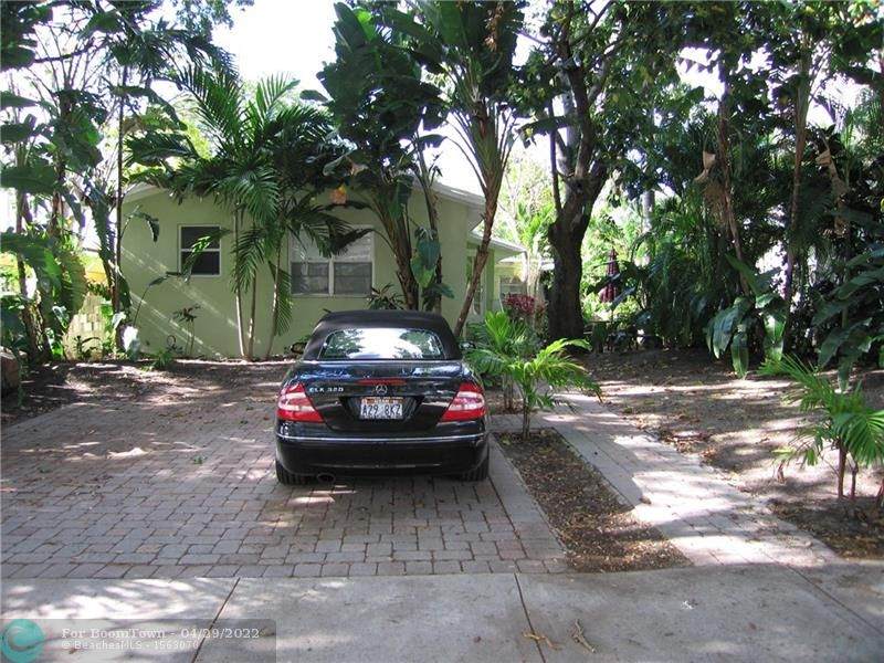 1215 2nd St - Photo 1
