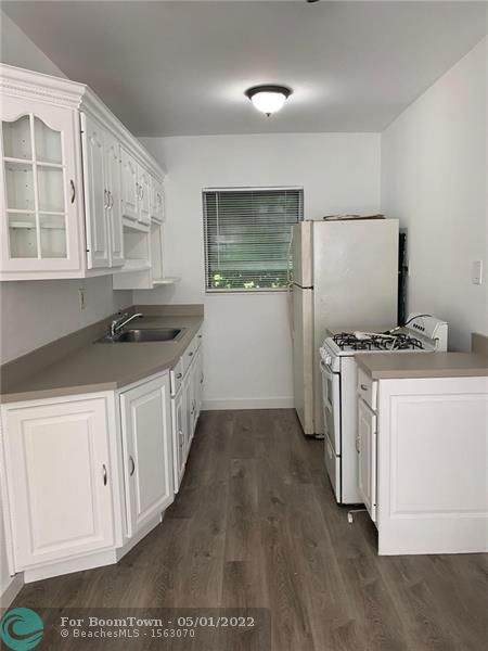 75 Washington Ave - Photo 1