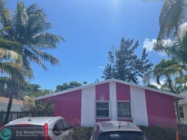 812 28th St - Photo 1