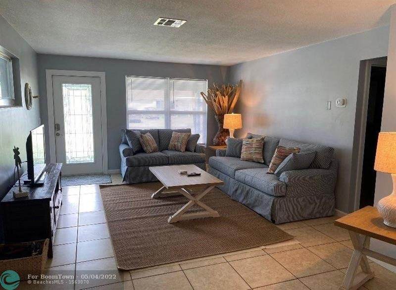 220 8th Ave - Photo 1