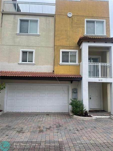 1672 Hayes St - Photo 1