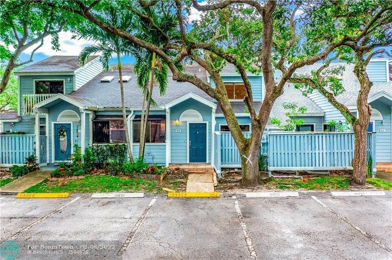 1829 Racquet Ct - Photo 1