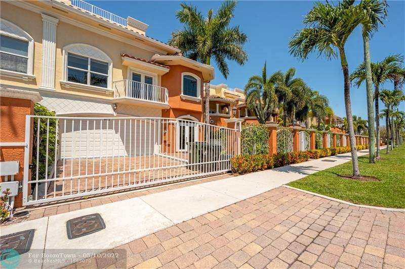 903 17th Way - Photo 1