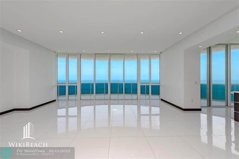 15901 Collins Ave - Photo 1
