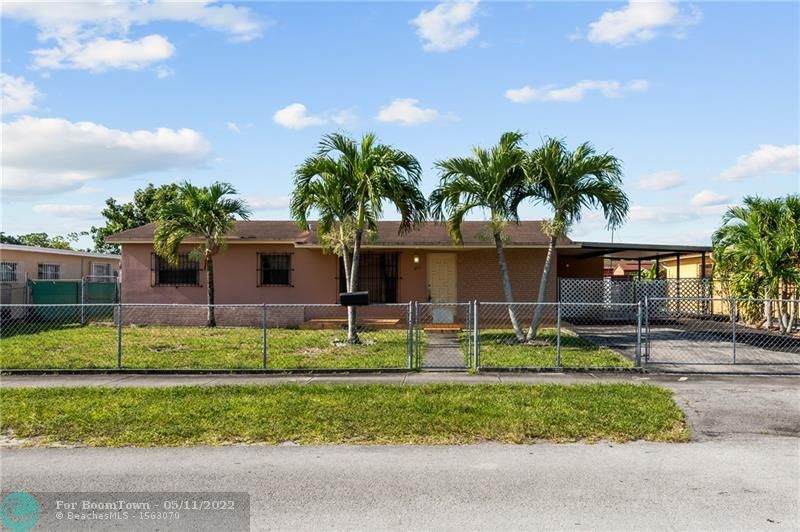 4952 189th Ter - Photo 1