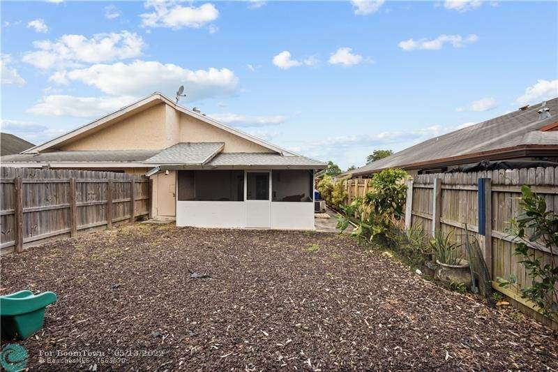 1222 75th Ave - Photo 1