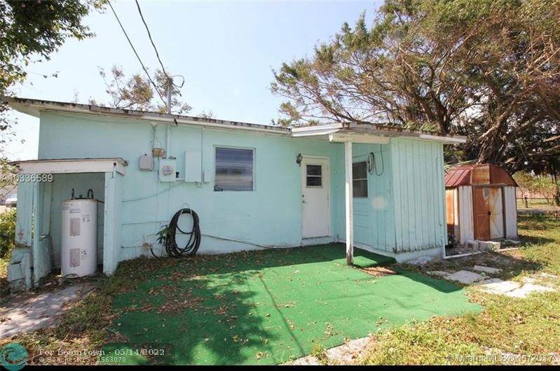 1817 53rd Ct - Photo 1