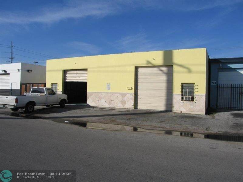 719 6th Ave - Photo 1
