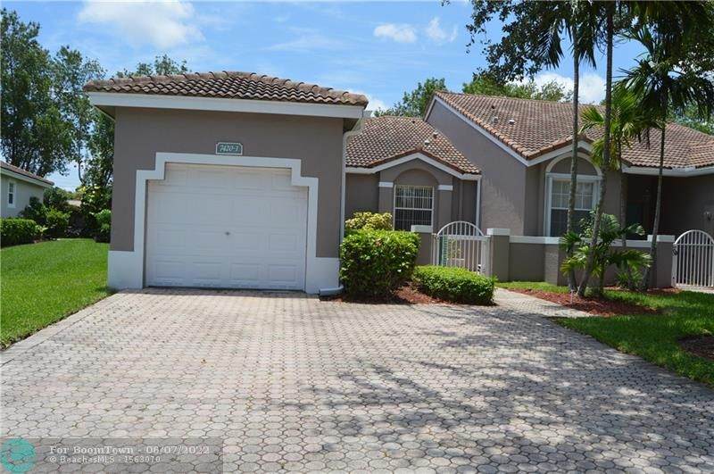 7420 Aragon Blvd - Photo 1