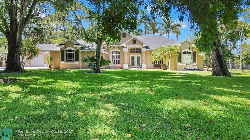 8677 Thousand Pines Cir - Photo 1