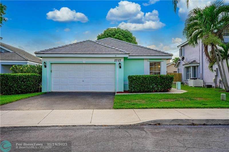 2727 Pinewood Ct - Photo 1