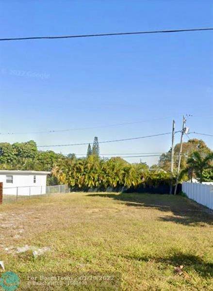 913 15th St - Photo 1