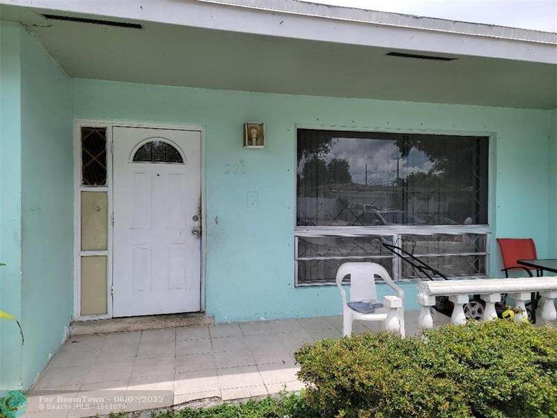 2200 30 Ave - Photo 1
