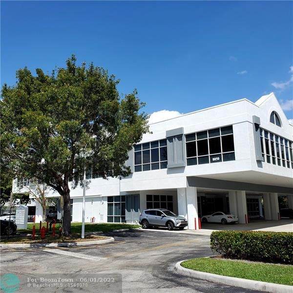 8050 University Dr - Photo 1