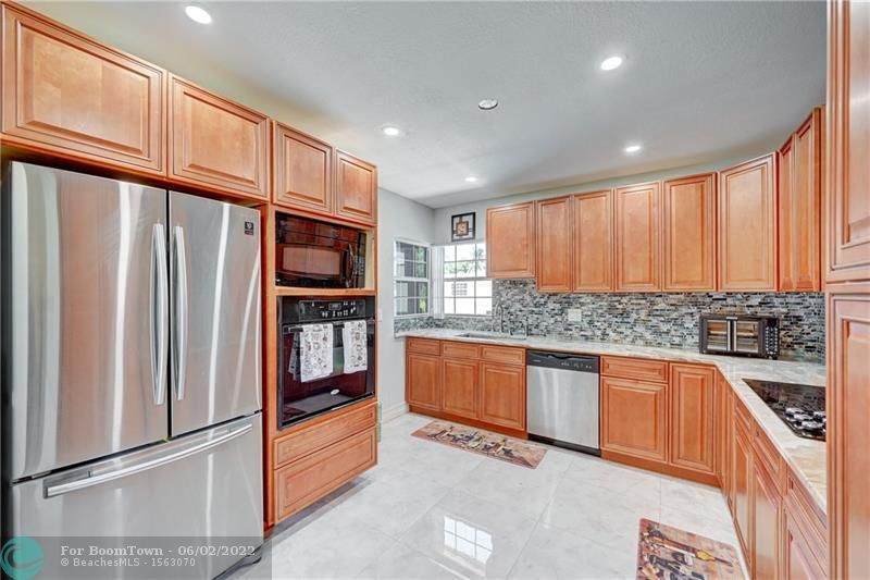 3925 35th Ave - Photo 1