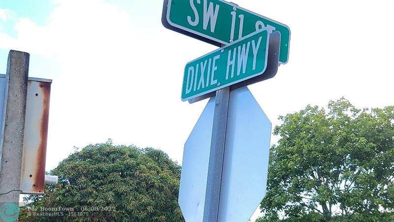 1107 Dixie Hwy - Photo 1