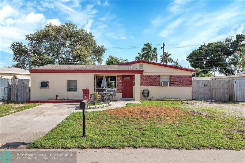 4327 50th St - Photo 1