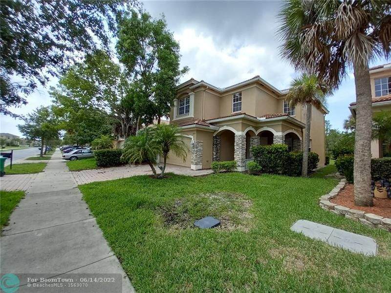 864 Leonardo Cir - Photo 1