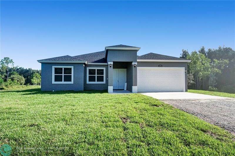 18303 90th St N - Photo 1