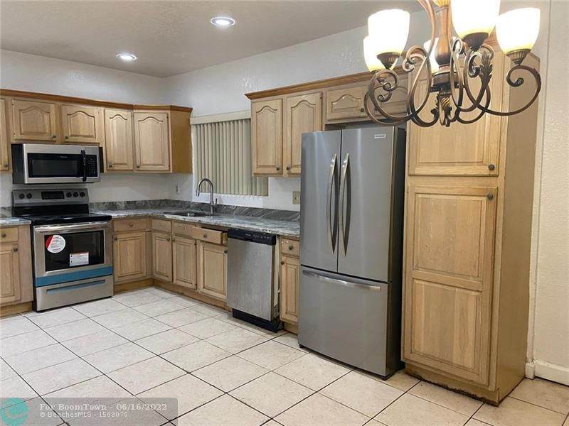 1548 4th St - Photo 1
